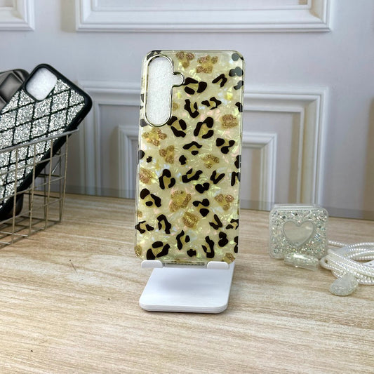 Leopardo dorado S24 PLUS