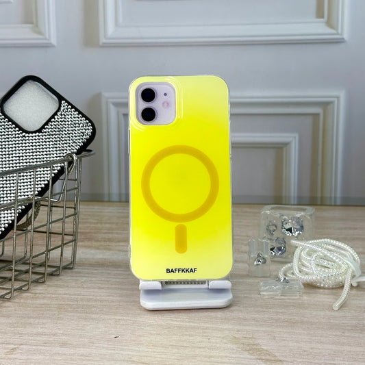 Degrade amarillo IPH 12/12 PRO