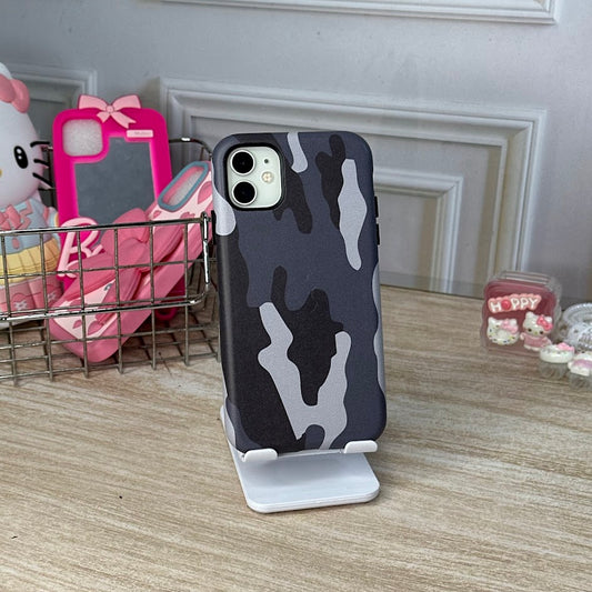 Case camuflado tipo cuero iph 11