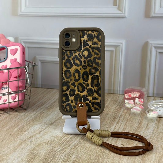 Animal print+strap iph 11