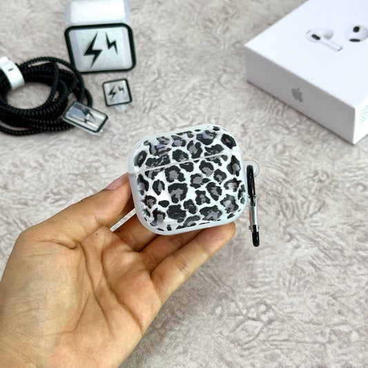 P AirPods serie 3 animal print negro