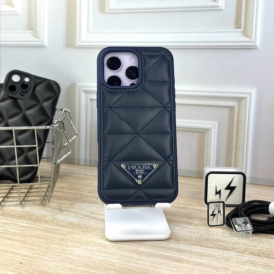 Prada acolchonado azul IPH 16 PRO MAX