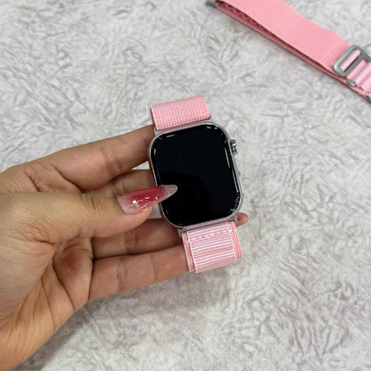 Manillas tejidas con broche rosadas