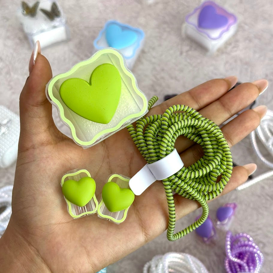 Protector de cargador corazon verde 3D