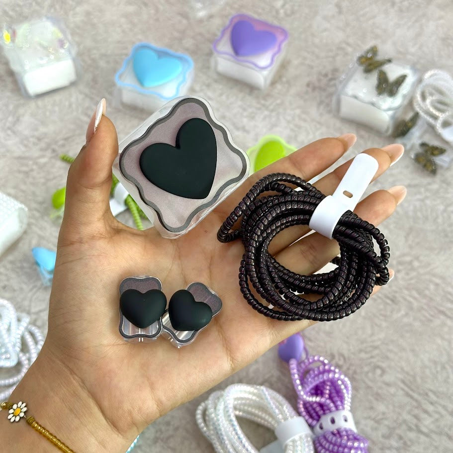 Protector de cargador corazon negro 3D