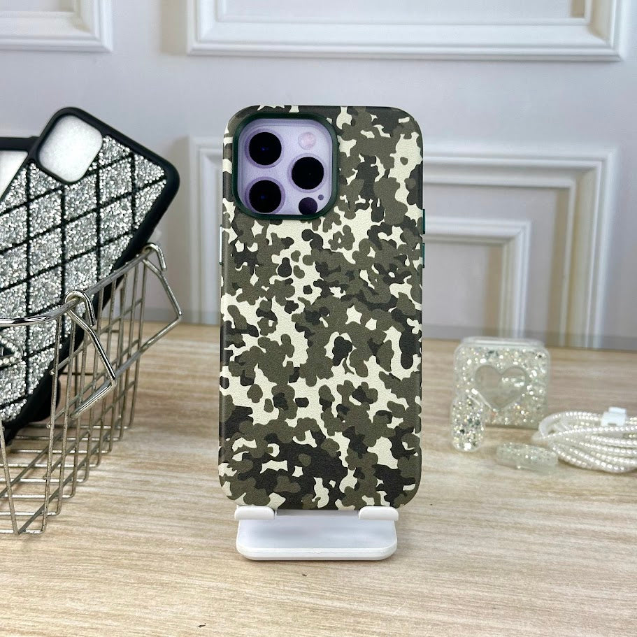 Case tipo cuero camuflado iph 14 pro max