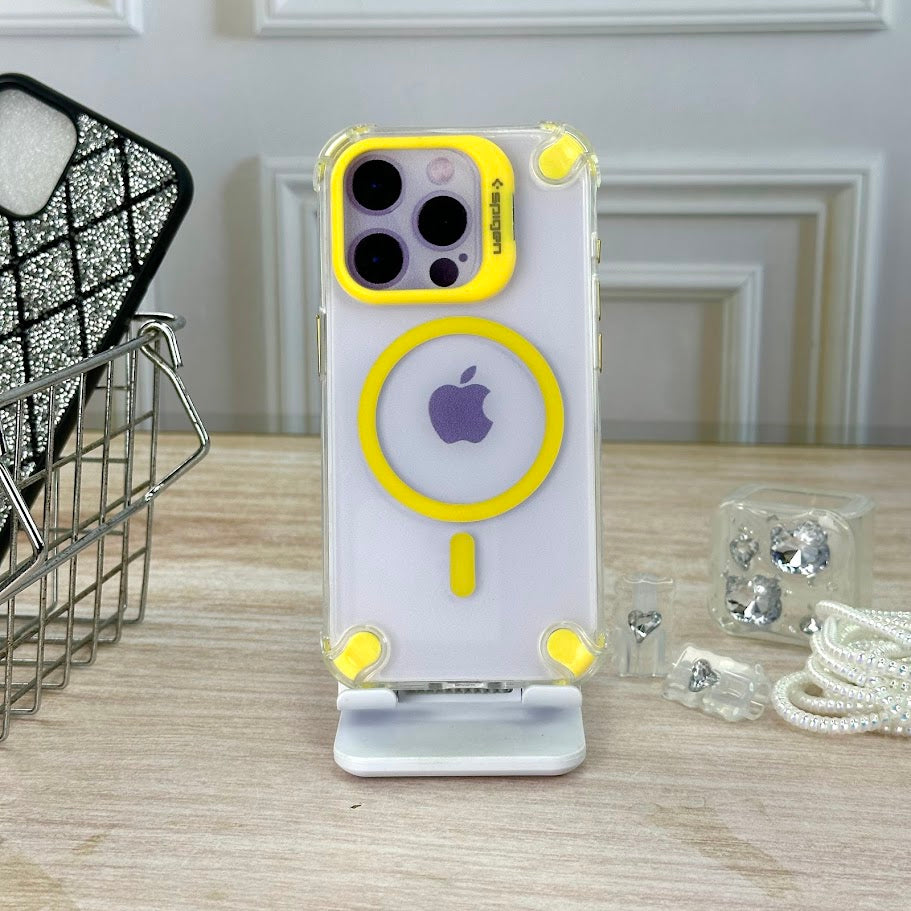 B antigolpes con soporte amarillo IPH 15 PRO