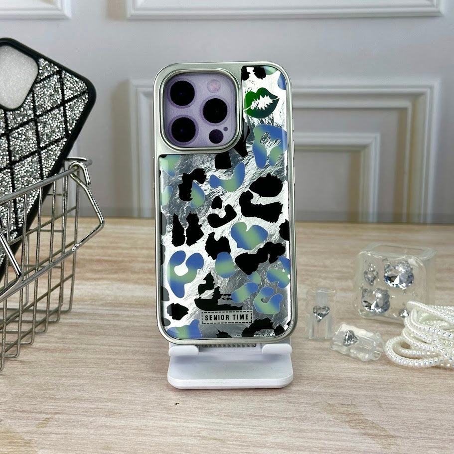Animal print verde IPH 15 PRO