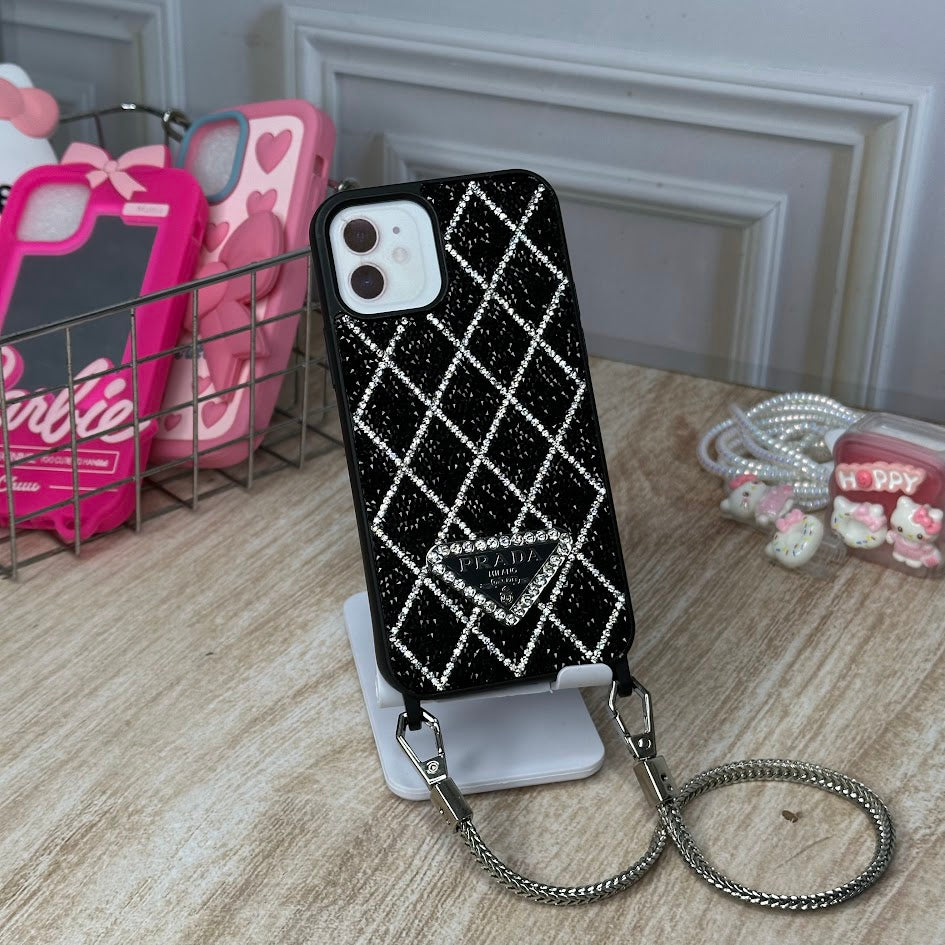 Prada diamante negro + strap IPH 12 y 12 PRO
