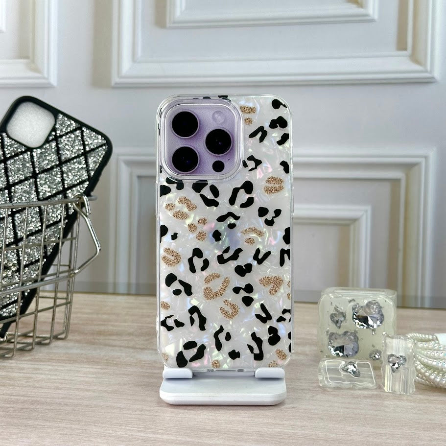 Animal print blanco IPH 14 PRO