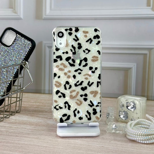 Animal print blanco IPH XR