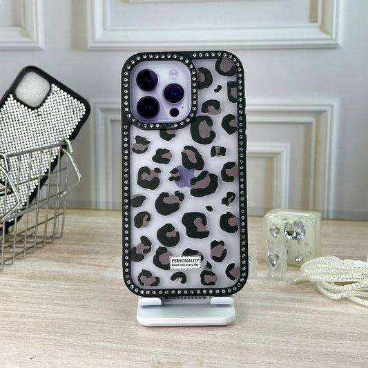 Animal print negro IPH 14 PRO MAX