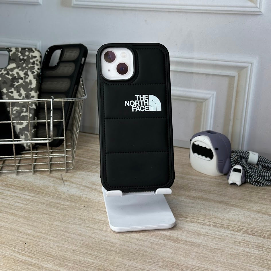 North face negro estilo en cuero IPH 15