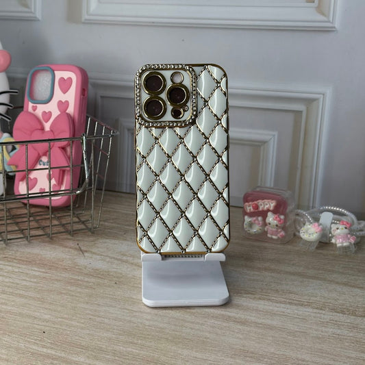 Dorado y blanco IPH 15 PRO