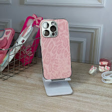 leopardo rosa iph 16 pro