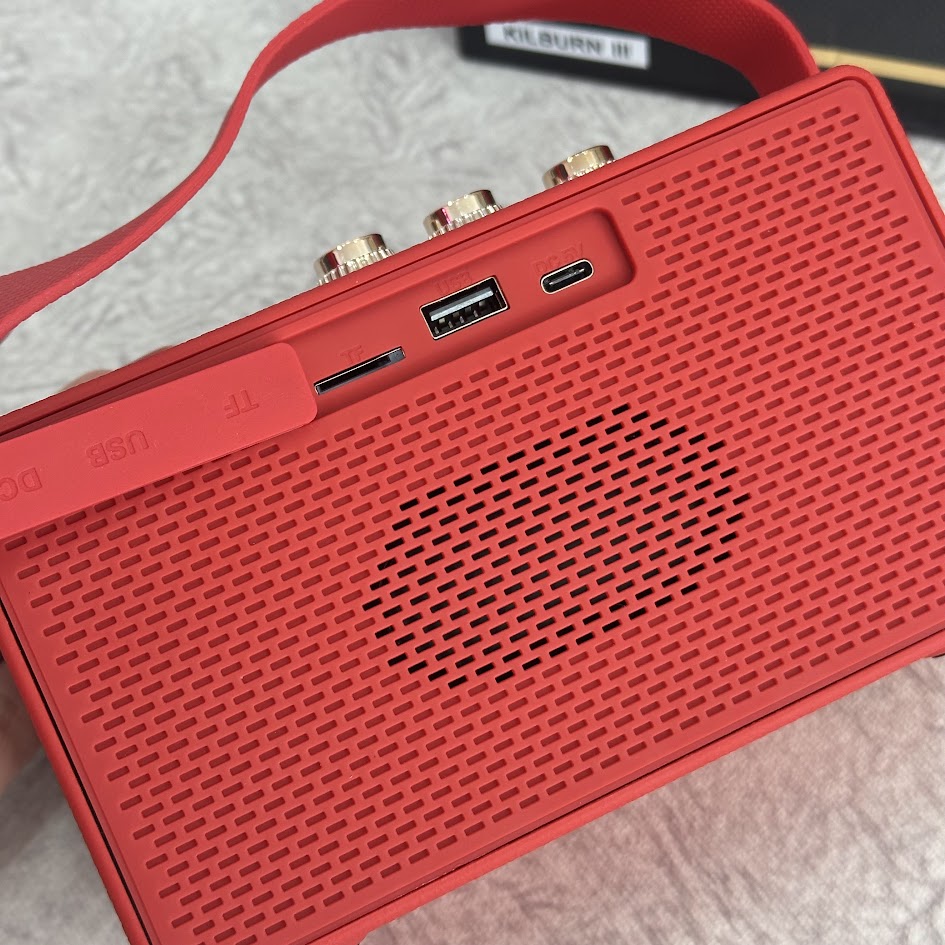 Marshall Kilburn III Rojo Accesorios